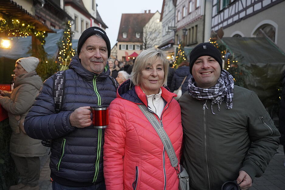 Der Forchtenberger Weihnachtsmarkt gilt als der größte und der romantischste Markt im Hohenlohekreis.