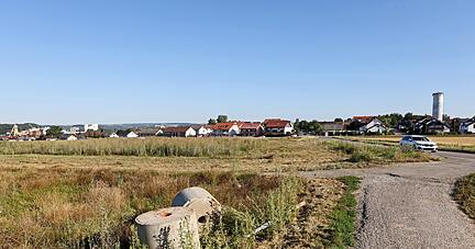 Im Gebiet "Obere Fundel" beim Ortsteil Kochendorf rollen bald die Bagger an. Im ersten Bauabschnitt entsteht eine Behelfsfahrbahn, und Leitungen werden gelegt.
Foto: Ralf Seidel Im Gebiet "Obere Fundel" beim Ortsteil Kochendorf rollen bald die Bagger an. Im ersten Bauabschnitt entsteht eine Behelfsfahrbahn, und Leitungen werden gelegt.
Foto: Ralf Seidel