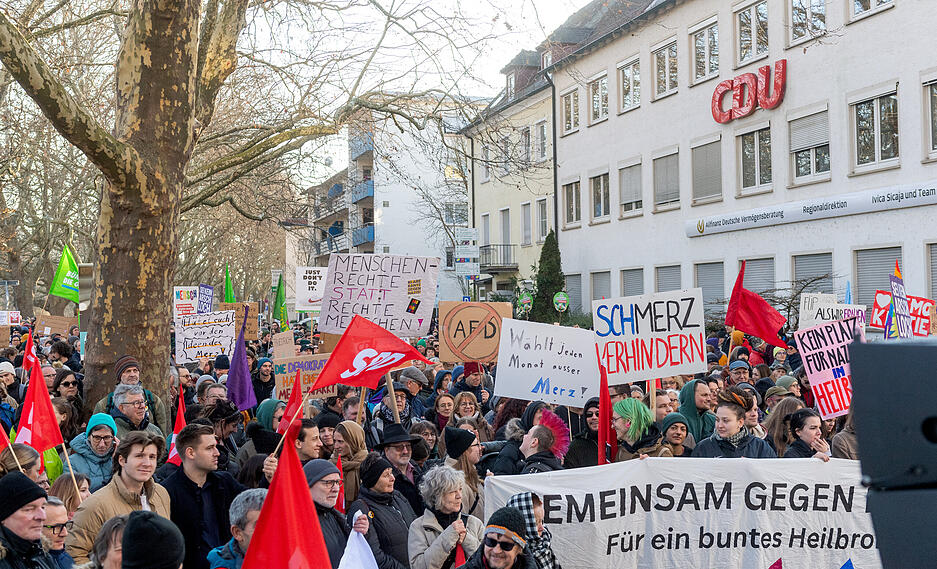 Das Netzwerk gegen Rechts hat zu einer Kundgebung am Samstagnachmittag in Heilbronn aufgerufen.
