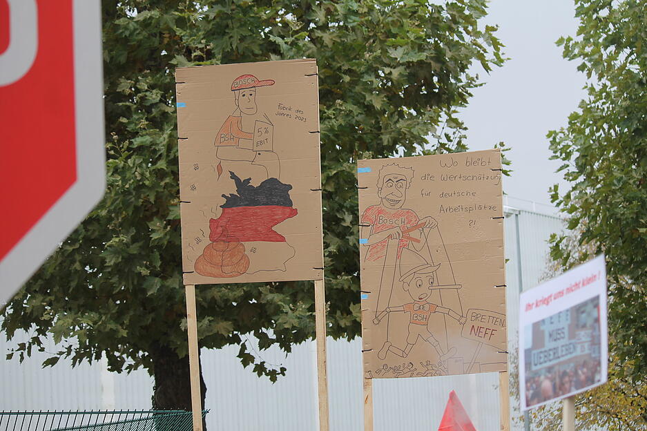 Gewerkschaft und Belegschaft kämpfen gemeinsam für den Industriestandort im Kraichgau. Gewerkschaft und Belegschaft kämpfen gemeinsam für den Industriestandort im Kraichgau.