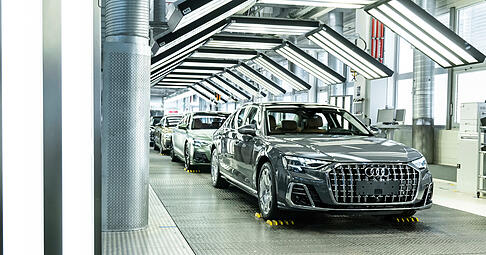 Der Audi A8 in der Produktion. Der Audi A8 in der Produktion.