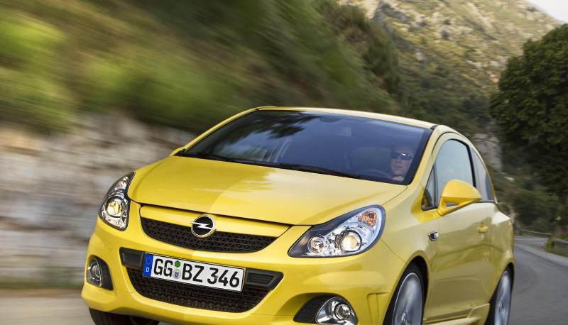 Von seinem Kleinwagen Corsa legt Opel auch sportliche Modelle auf, wie hier etwa eine OPC-Variante der Generation D. Von seinem Kleinwagen Corsa legt Opel auch sportliche Modelle auf, wie hier etwa eine OPC-Variante der Generation D.