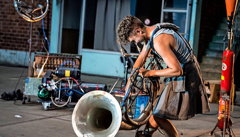 Wickie und die starken M&auml;nner: Die Musiktheatertruppe BOT aus dem niederl&auml;ndischen Arnhem l&auml;sst es krachen.

Foto: Sigrid Spinnox