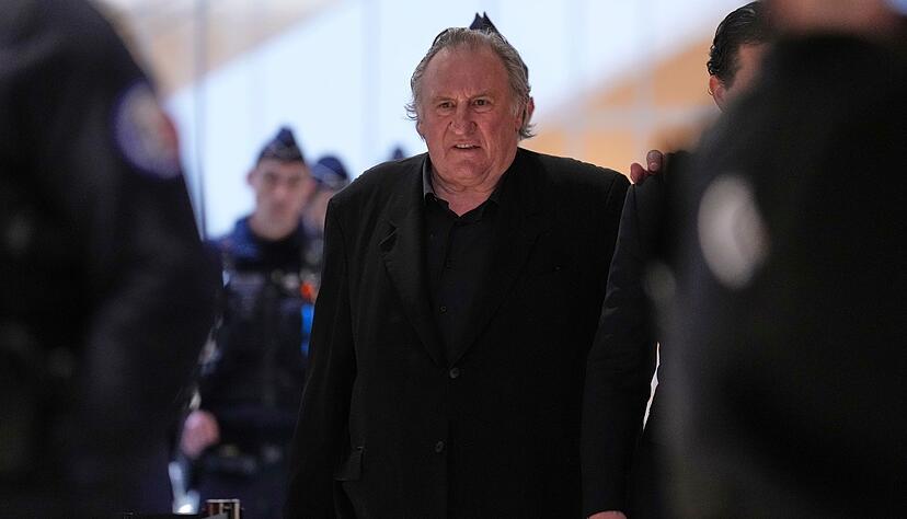 Wegen sexueller Belästigung von zwei Frauen wurde Gérard Depardieu im vergangenen Monat zu 18 Monaten Haft auf Bewährung verurteilt. (Foto: Archiv) Wegen sexueller Belästigung von zwei Frauen wurde Gérard Depardieu im vergangenen Monat zu 18 Monaten Haft auf Bewährung verurteilt. (Foto: Archiv)