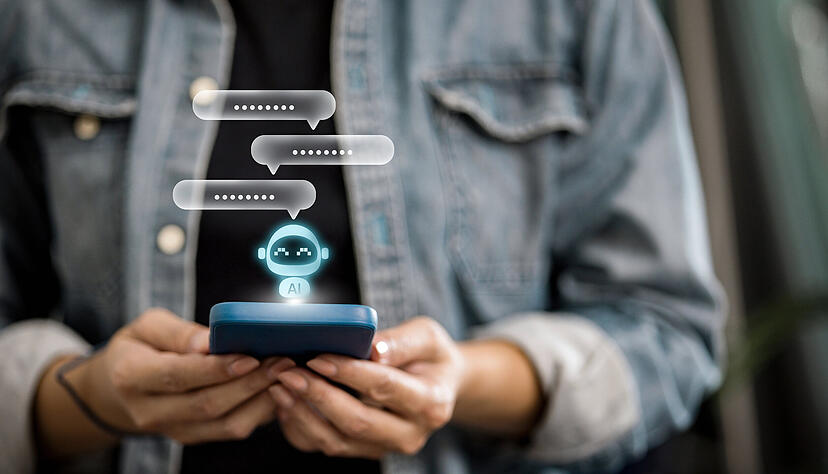 Durch den Fortschritt in K&uuml;nstlicher Intelligenz (KI) und Spracherkennung sind Voicebots mittlerweile in der Lage, komplexe Interaktionen menschen&auml;hnlich zu f&uuml;hren.