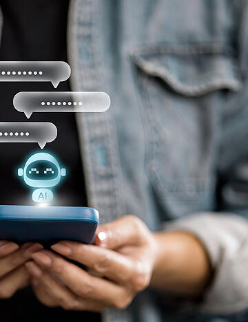 Durch den Fortschritt in K&uuml;nstlicher Intelligenz (KI) und Spracherkennung sind Voicebots mittlerweile in der Lage, komplexe Interaktionen menschen&auml;hnlich zu f&uuml;hren.