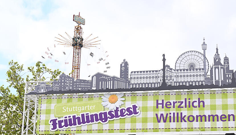 Eingang zum Gelände des Stuttgarter Frühlingsfests. Eingang zum Gelände des Stuttgarter Frühlingsfests.