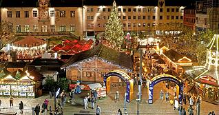 Der Käthchen-Weihnachtsmarkt soll auch in diesem Jahr für festliche Stimmung in der Innenstadt sorgen. Wegen hoher Gema-Gebühren hat die HMG das Musikprogramm jedoch angepasst.
Foto: Archiv/Seidel