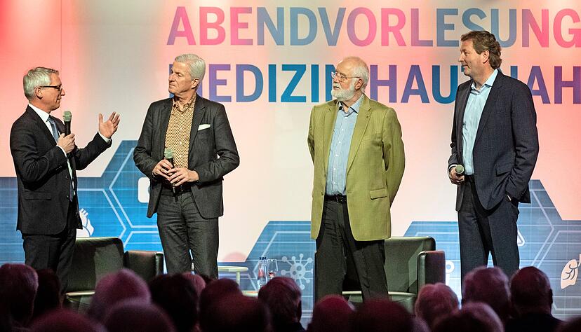 Burkard Lippert, Uwe Ralf Heer, Hans Hambücher und Ralf Peter Beitner (von links) haben die AVL von Anfang an begleitet. Burkard Lippert, Uwe Ralf Heer, Hans Hambücher und Ralf Peter Beitner (von links) haben die AVL von Anfang an begleitet.
