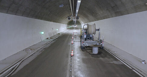 Die neue 360-Grad-Folge gibt Einblicke in die umfangreichen Sanierungsarbeiten im Schemelsbergtunnel.