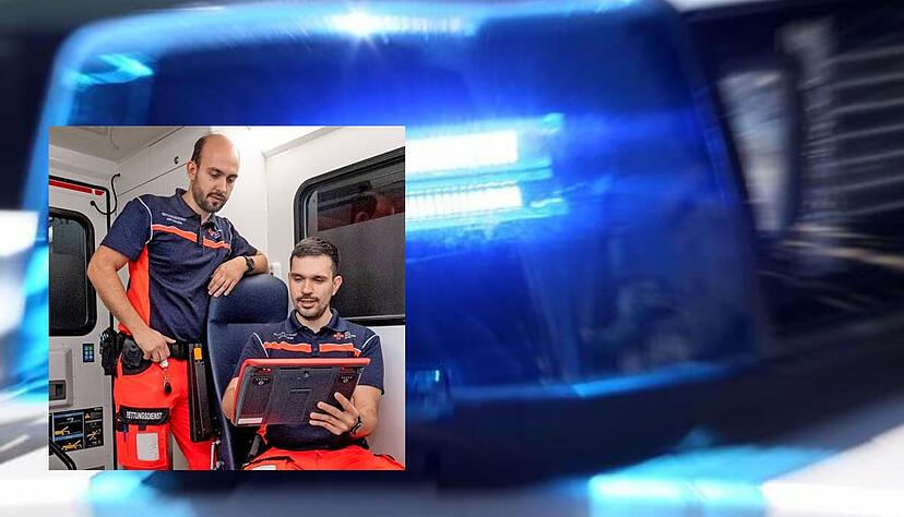 Materialcheck vor dem Einsatz: Alexander Eisenmann (kleines Foto links) und Jörg Biringer gehen die Ausrüstung in dem ihnen zugewiesenen Rettungswagen durch. Materialcheck vor dem Einsatz: Alexander Eisenmann (kleines Foto links) und Jörg Biringer gehen die Ausrüstung in dem ihnen zugewiesenen Rettungswagen durch.