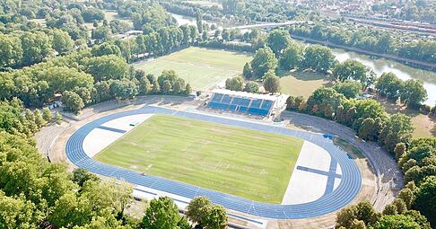 Das Frankenstadion aus der Luft. Hier rollt k&uuml;nftig mindestens der Regionalliga-Fu&szlig;ball. Wer darf hier sonst noch spielen?