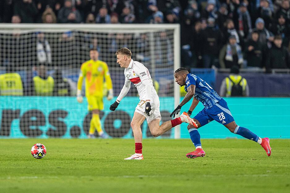 Oft ging es über die linke VfB-Seite mit Chris Führich.
