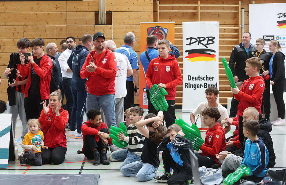 Ringen Deutsche Meisterschaften U14 in Heilbronn - Samuel Puscas gegen Ludo Zimmermann (Frankfurt/Oder) Ringen Deutsche Meisterschaften U14 in Heilbronn - Samuel Puscas gegen Ludo Zimmermann (Frankfurt/Oder)