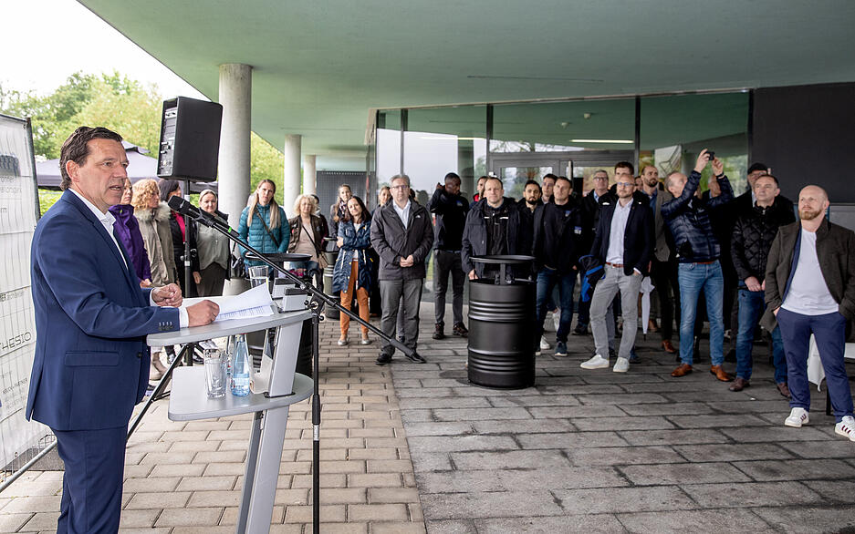 Spatenstich f&uuml;r den HIP-Turm