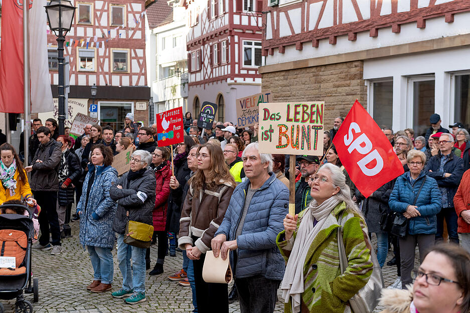 Kundgebung "Brackenheim ist bunt" in der Innenstadt