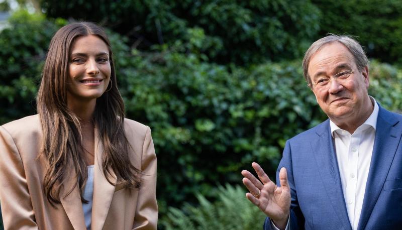 Merkel-Fan, Merz-Unterstützerin - und zuletzt auch Gast im Talk-Format von Unions-Kanzlerkandidat Laschet: Schauspielerin und Moderatorin Sophia Thomalla. Merkel-Fan, Merz-Unterstützerin - und zuletzt auch Gast im Talk-Format von Unions-Kanzlerkandidat Laschet: Schauspielerin und Moderatorin Sophia Thomalla.
