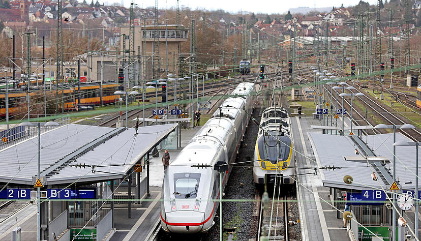 Seltener Anblick: Ein ICE der Deutschen Bahn Anfang 2024 in Heilbronn. Das gab es nur, wenn wegen Baustellen Umleitungen nötig waren. Seltener Anblick: Ein ICE der Deutschen Bahn Anfang 2024 in Heilbronn. Das gab es nur, wenn wegen Baustellen Umleitungen nötig waren.