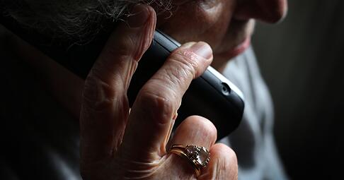 Die Polizei Heilbronn warnt vor Anrufen von falschen Bankmitarbeitern im Neckar-Odenwald-Kreis. (Symbolbild)