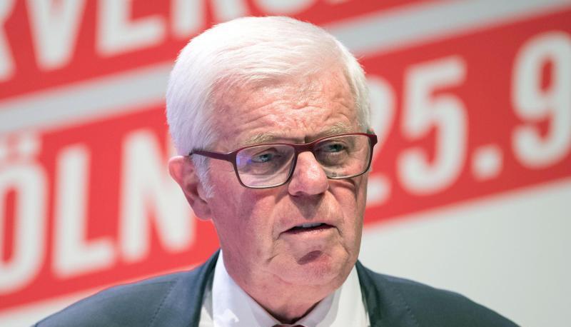 Köln-Präsident Werner Spinner muss am Herzen operiert werden. Foto: Marius Becker Köln-Präsident Werner Spinner muss am Herzen operiert werden. Foto: Marius Becker