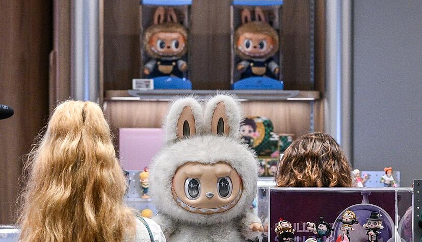 Der chinesische Hersteller und H&auml;ndler Pop Mart ist vor allem durch seine Labubu-Pl&uuml;schfiguren bekannt.