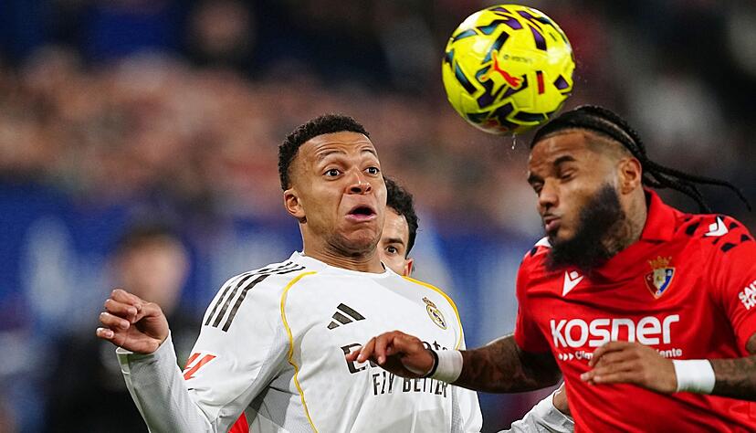 Lange Gesichter gab's bei Kylian Mbapp&eacute; (l) und Real Madrid.