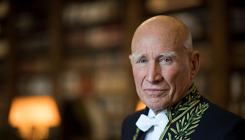 Salgado erhielt zahlreiche Auszeichnungen und war Mitglied der französischen Akademie der Schönen Künste. Salgado erhielt zahlreiche Auszeichnungen und war Mitglied der französischen Akademie der Schönen Künste.