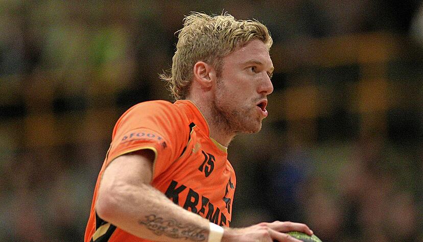 Gestern und heute: Mart Aalderink 2011 als Linksaußen bei Hurry-Up in der niederländischen Eredivisie ... Gestern und heute: Mart Aalderink 2011 als Linksaußen bei Hurry-Up in der niederländischen Eredivisie ...