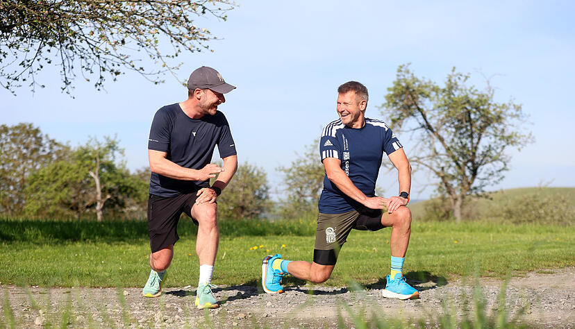 Den Marathon alleine laufen oder besser mit einem Partner? Auch diese Frage sollte man vor dem Start in Berlin beantworten, rät Dirk Schwarzer. Den Marathon alleine laufen oder besser mit einem Partner? Auch diese Frage sollte man vor dem Start in Berlin beantworten, rät Dirk Schwarzer.