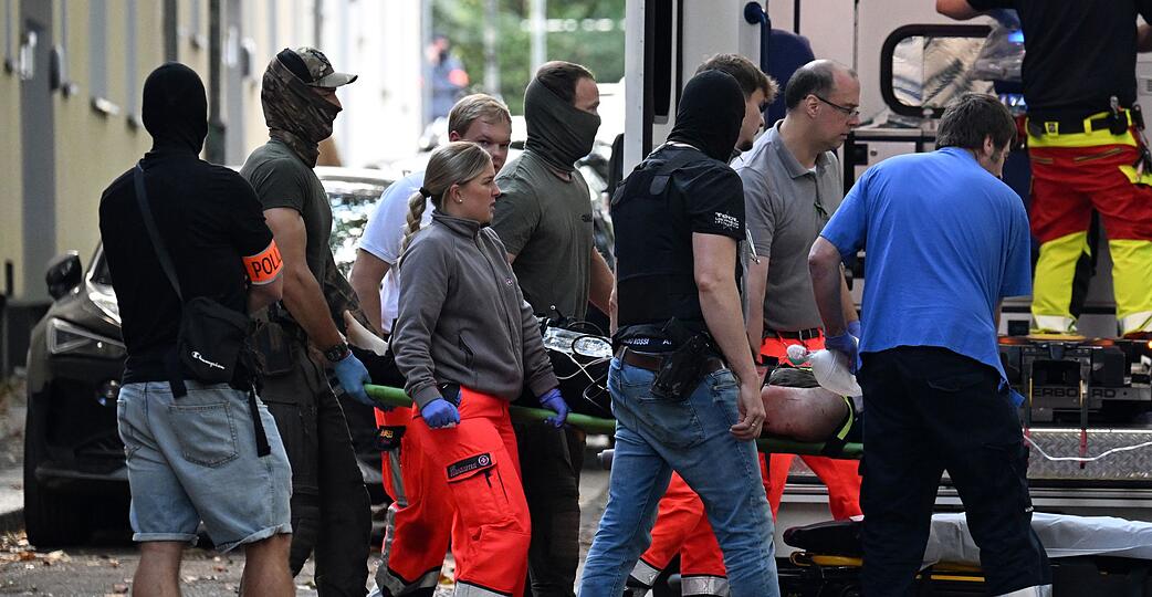 Bei der Festnahme wurde der Tatverd&auml;chtige von Polizisten angeschossen und dabei schwer verletzt. (Archivbild)