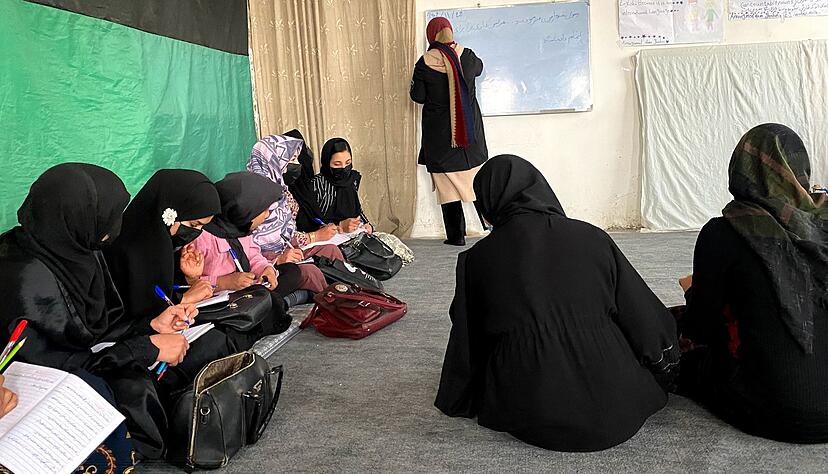 Die islamistischen Machthaber in Afghanistan haben den Zugang zu Bildung für Mädchen massiv eingeschränkt. (Archivbild)