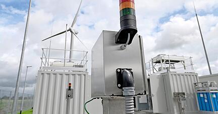 In Nordfriesland soll k&uuml;nftig mit Windkraft Wasserstoff f&uuml;r die Nutzung in Fahrzeugen und Betrieben hergestellt werden. &Auml;hnlich k&ouml;nnte es in der Region Heilbronn laufen.   .  
Foto: dpa