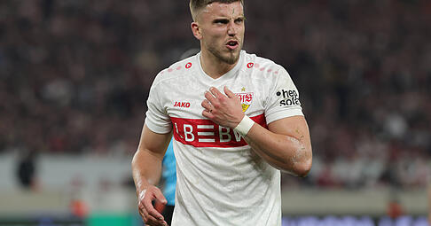 VfB-Stürmer Ermedin Demirovic hatte in den letzten drei Spielen viermal Pech mit dem VAR. VfB-Stürmer Ermedin Demirovic hatte in den letzten drei Spielen viermal Pech mit dem VAR.