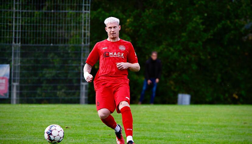 Auf Verteidiger Nick Hellmann und Türkspor Neckarsulm wartet mit dem TSV Berg ein unangenehmer Gegner.