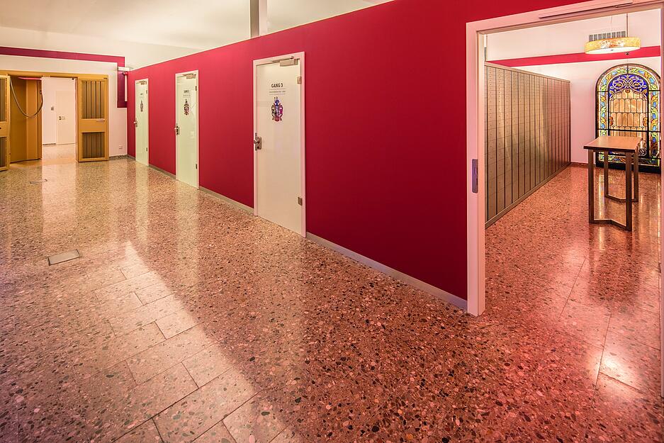 Die Schließfächer gibt es in fünf verschiedenen Höhen – im kleinsten Fach ist Platz für Dokumente.