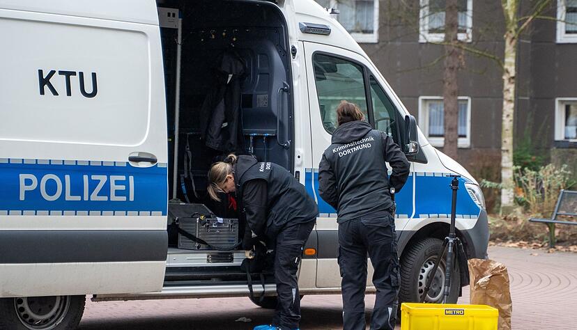 Die Fahndung nach dem Mann dauerte mehrere Stunden an. Die Fahndung nach dem Mann dauerte mehrere Stunden an.