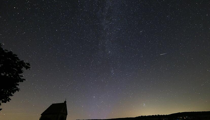 Im August k&ouml;nnen Perseiden-Sternschnuppen beobachtet werden. (Archivbild)