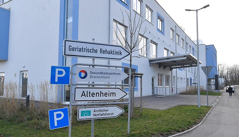 Der Ärztliche Notfalldienst in Brackenheim ist Anlaufstelle für Patienten, wenn Hausarztpraxen geschlossen sind - etwa am Wochenende oder an Feiertagen. Foto: Archiv/Berger Der Ärztliche Notfalldienst in Brackenheim ist Anlaufstelle für Patienten, wenn Hausarztpraxen geschlossen sind - etwa am Wochenende oder an Feiertagen. Foto: Archiv/Berger