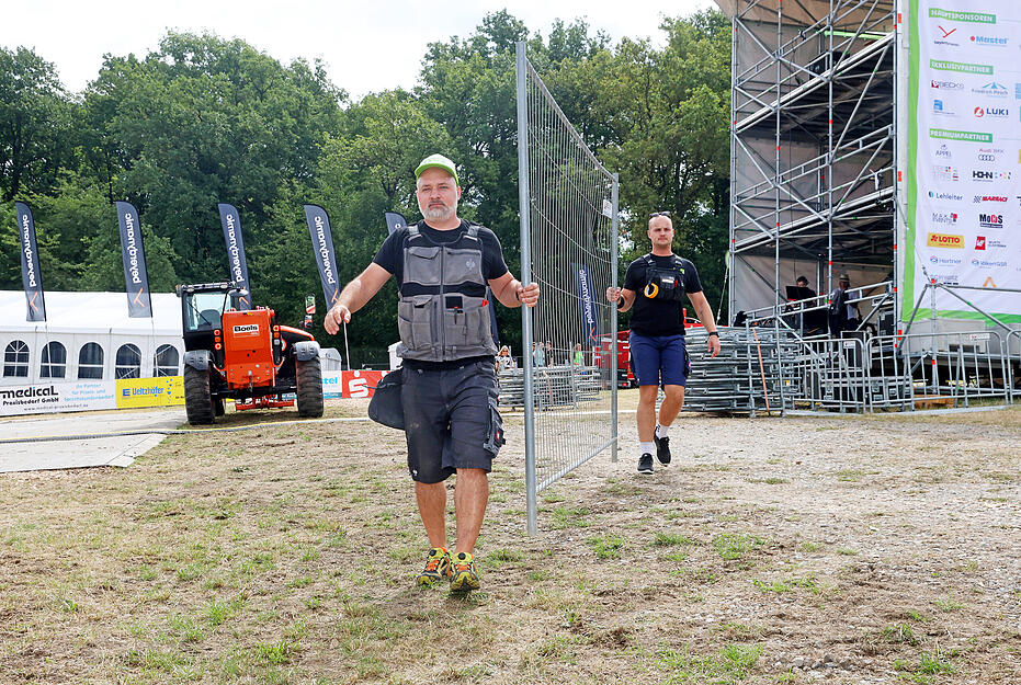 "Wir sind gut in der Zeit“, erklärt Robin Frank vom Orga-Team für Haigern Live. "Wir sind gut in der Zeit“, erklärt Robin Frank vom Orga-Team für Haigern Live.