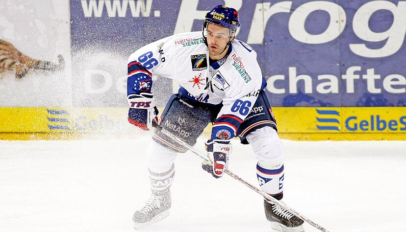 Michael Hackert im Trikot der Adler Mannheim am 22. März 2008 beim DEL-Rekordspiel in der Kölner Lanxess-Arena.
Foto: imago-images/Mika Volkmann