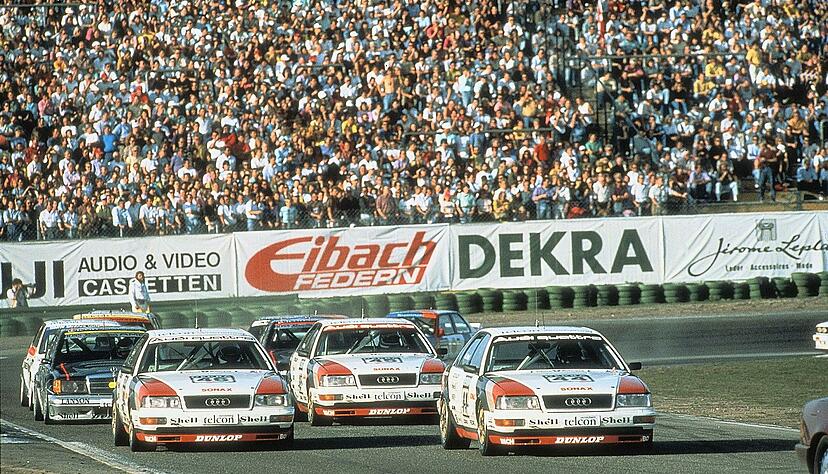 Blick zur&uuml;ck ins Jahr 1990: Mit dem legend&auml;ren V8 quattro, dessen Serienversion in Neckarsulm gebaut wurde, gewinnt Audi auf Anhieb den DTM-Titel.