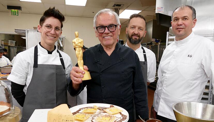 Sie kochen für die Stars: Wolfgang Puck und sein Team. Sie kochen für die Stars: Wolfgang Puck und sein Team.
