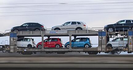 Auf dem deutschen Automarkt sind Neuwagen gegenwärtig so teuer wie noch nie.