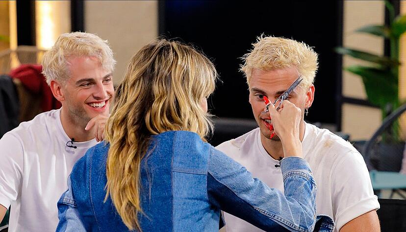 Die Zwillinge Luka (links) und Julian: Heidi Klum legt selbst Hand an.