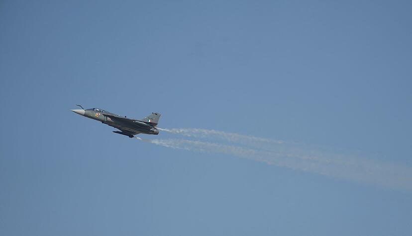 Die indische Luftwaffe kündigte eine Untersuchung zu dem Vorfall an. Die indische Luftwaffe kündigte eine Untersuchung zu dem Vorfall an.