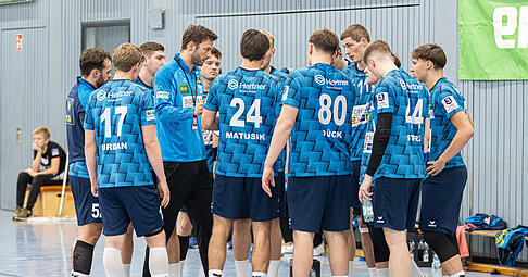 Die Spieler des TSB Horkheim stehen als Sieger beisammen. Gegen den Aufsteiger SG K&ouml;ndringen-Teningen  werden zwei Heim-Punkte geholt.