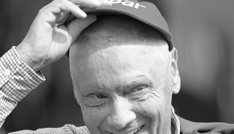 Formel-1-Legende Niki Lauda ist im Alter von 70 Jahren gestorben. Formel-1-Legende Niki Lauda ist im Alter von 70 Jahren gestorben.