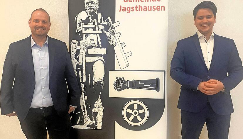 Am 29. M&auml;rz treffen Jonas Egner (links) und Marlon Schnur bei der Stichwahl um das B&uuml;rgermeisteramt in Jagsthausen wieder aufeinander.