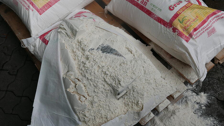 Rekord-Fund in Deutschland: Ermittler stellen 35,5 Tonnen Kokain sicher Rekord-Fund in Deutschland: Ermittler stellen 35,5 Tonnen Kokain sicher