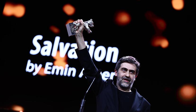 Der t&uuml;rkische Regisseur Emin Alper auf der B&uuml;hne.